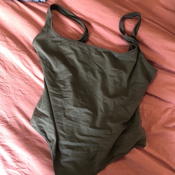 SKIMS Body Basics square neck deep sea bodysuit - Picture 4 of 4